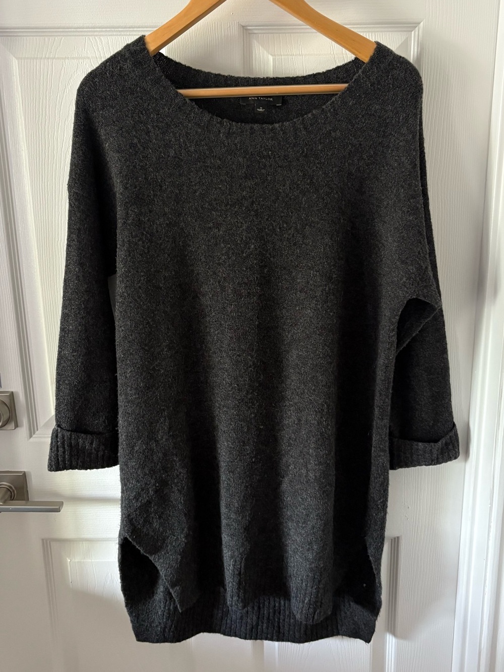 Ann Taylor Charcoal Gray Wool Blend Oversized Tunic Sweater Side Slits Size S